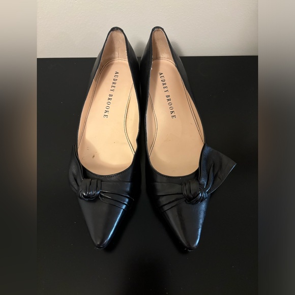 Black Pointy Toe Flats - Picture 1 of 6